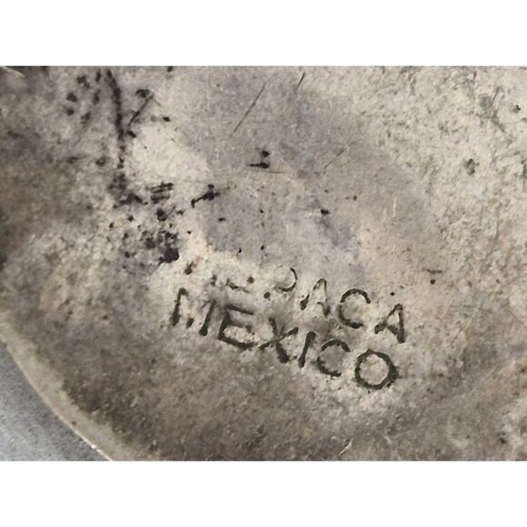 Vintage Alpaca Silver Mother of Pearl Black Enamel Dangle Earrings - Picture 4 of 6